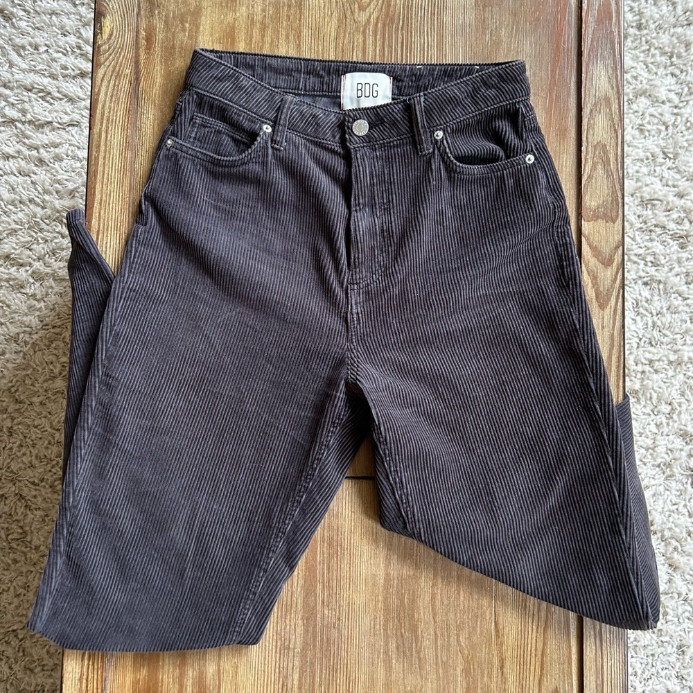 BDG Urban Outfitters Mom High-Rise Corduroy Pants Size 27